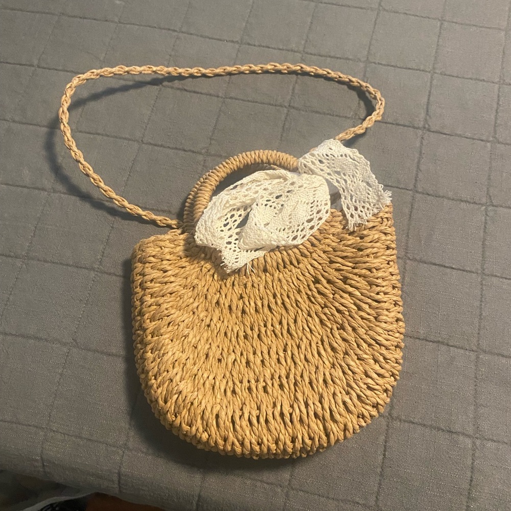 Woven handbag